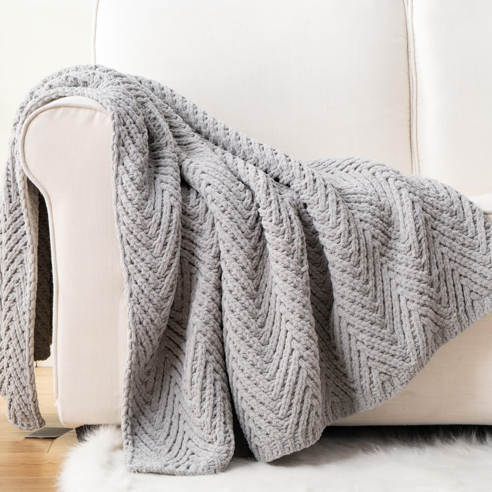 Zig zag Textured Chenille Knit Blanket 4