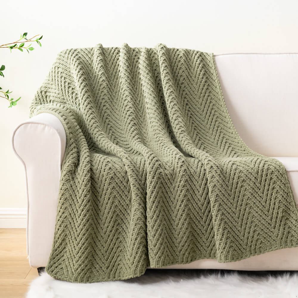 Zig zag Textured Chenille Knit Blanket 5 Zig zag Textured Chenille Knit Blanket 5