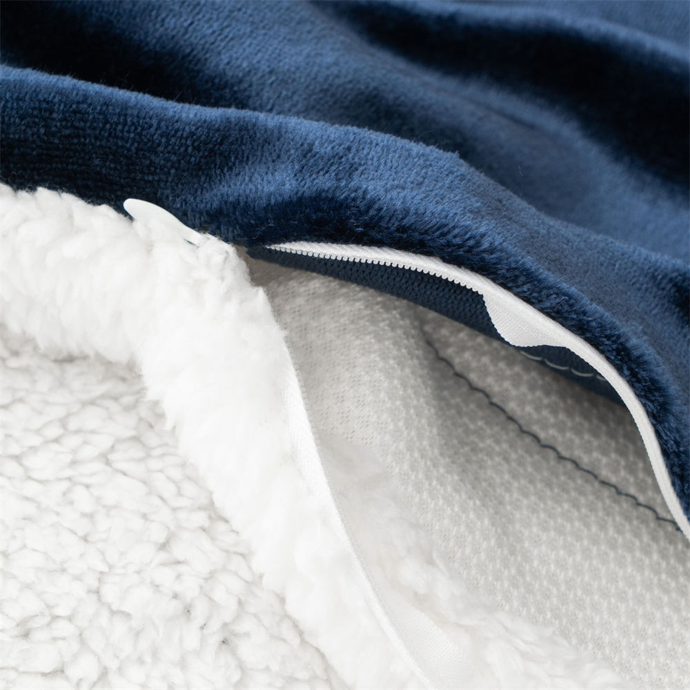 Flannel Sherpa Blanket with a zipper 7