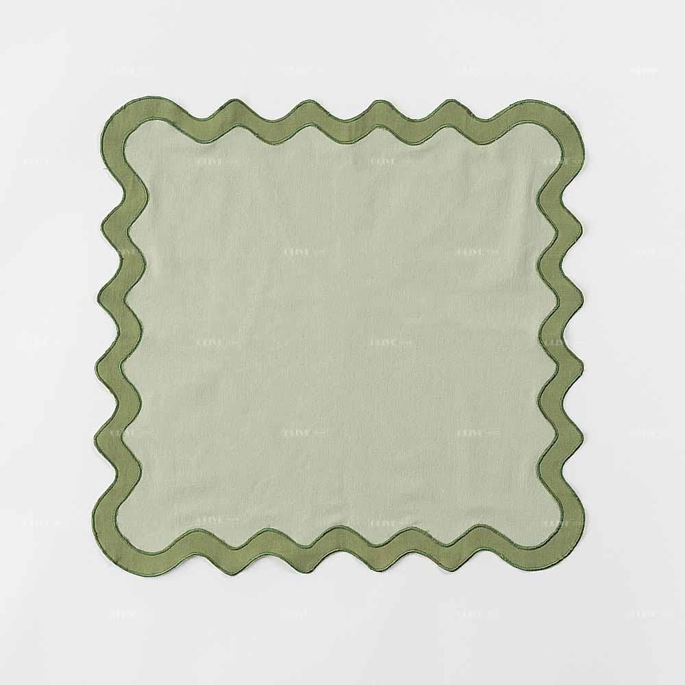 Double scalloped napkins 2