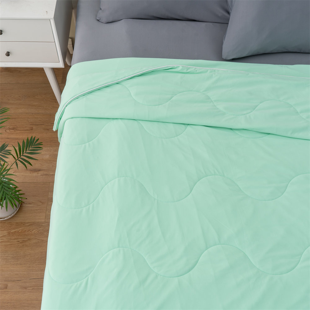 light weight cooling comforter 6